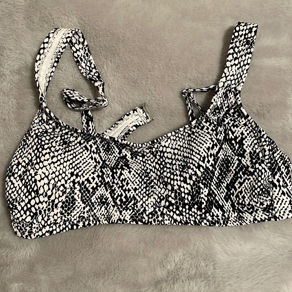 Target bikini top
